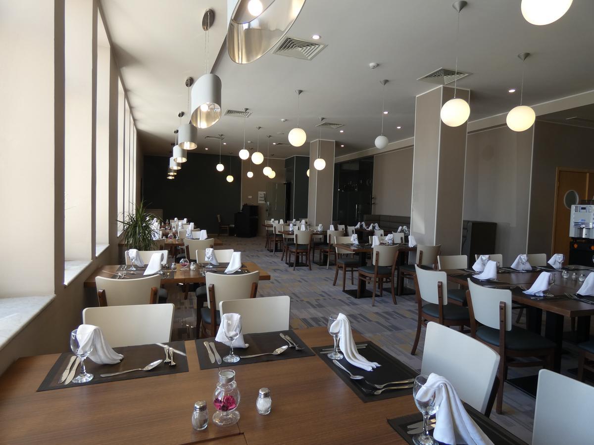 Le Zenith Hotel Οράν Εξωτερικό φωτογραφία